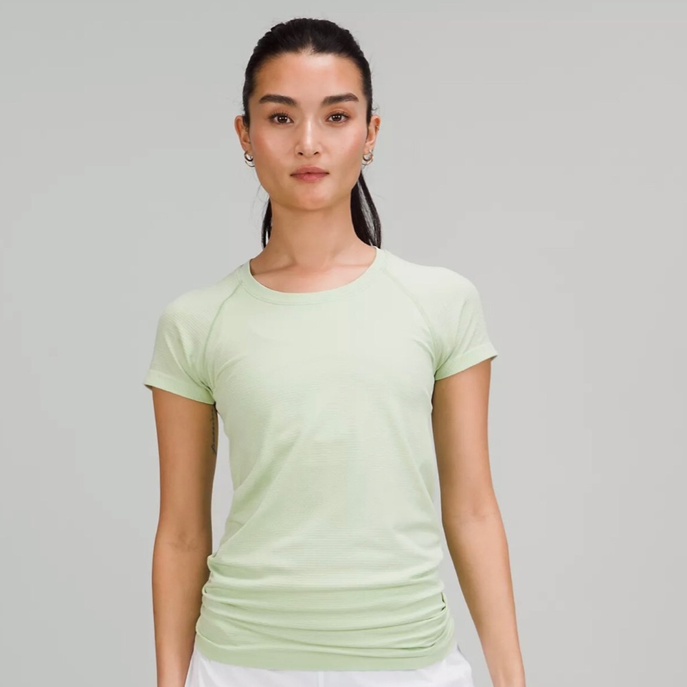 Lululemon Swiftly Tech Short Sleeve Creamy Mint Size 6
